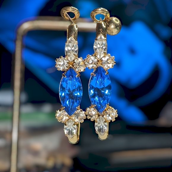 Gorgeous Golden Rhinestone Crystal Earrings Absolutely Beautiful Jewelry Piece - Picture 4 of 10